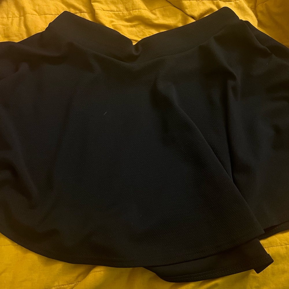 Black circle mini skirt sz xl